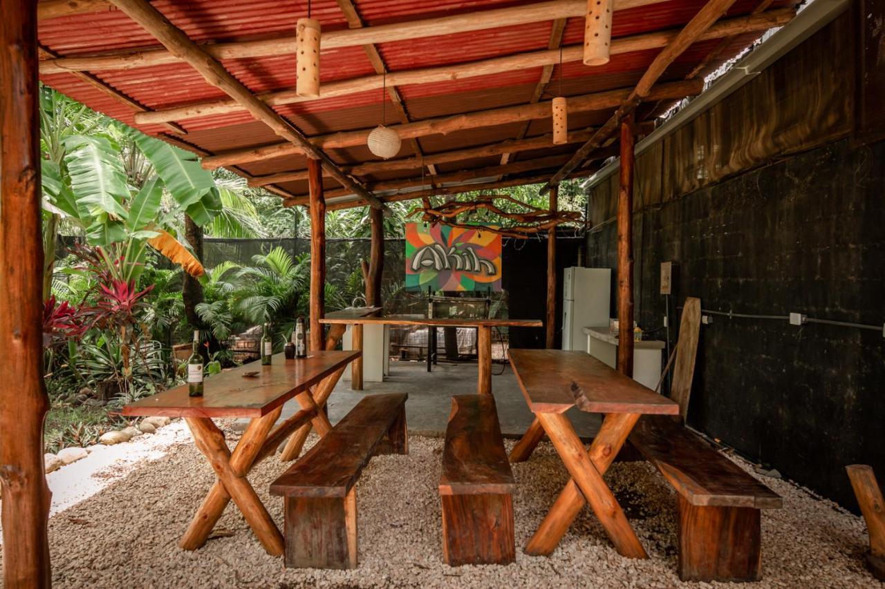 Akih Pods Hostel Playa Santa Teresa  Zewnętrze zdjęcie
