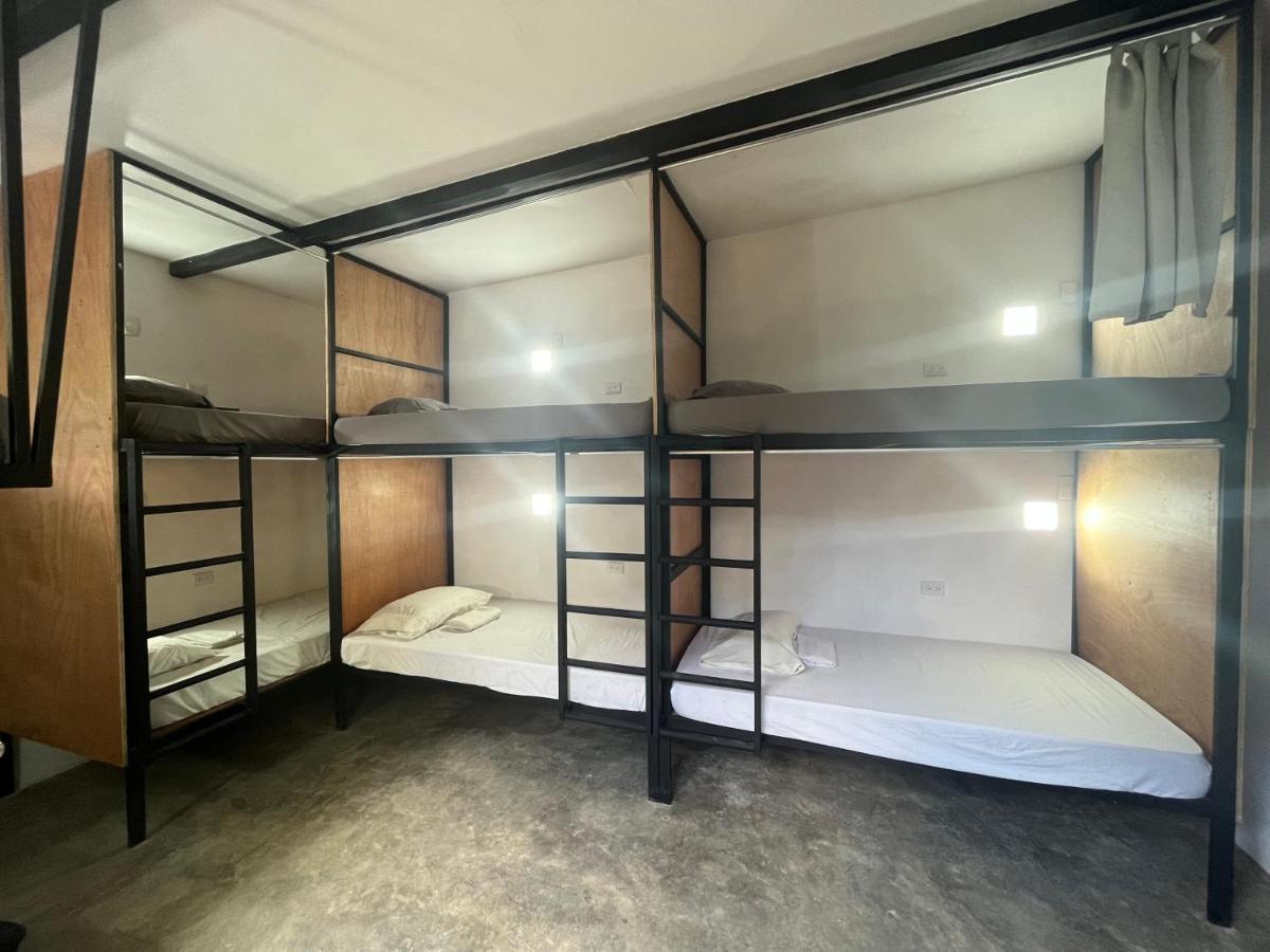 Akih Pods Hostel Playa Santa Teresa  Zewnętrze zdjęcie