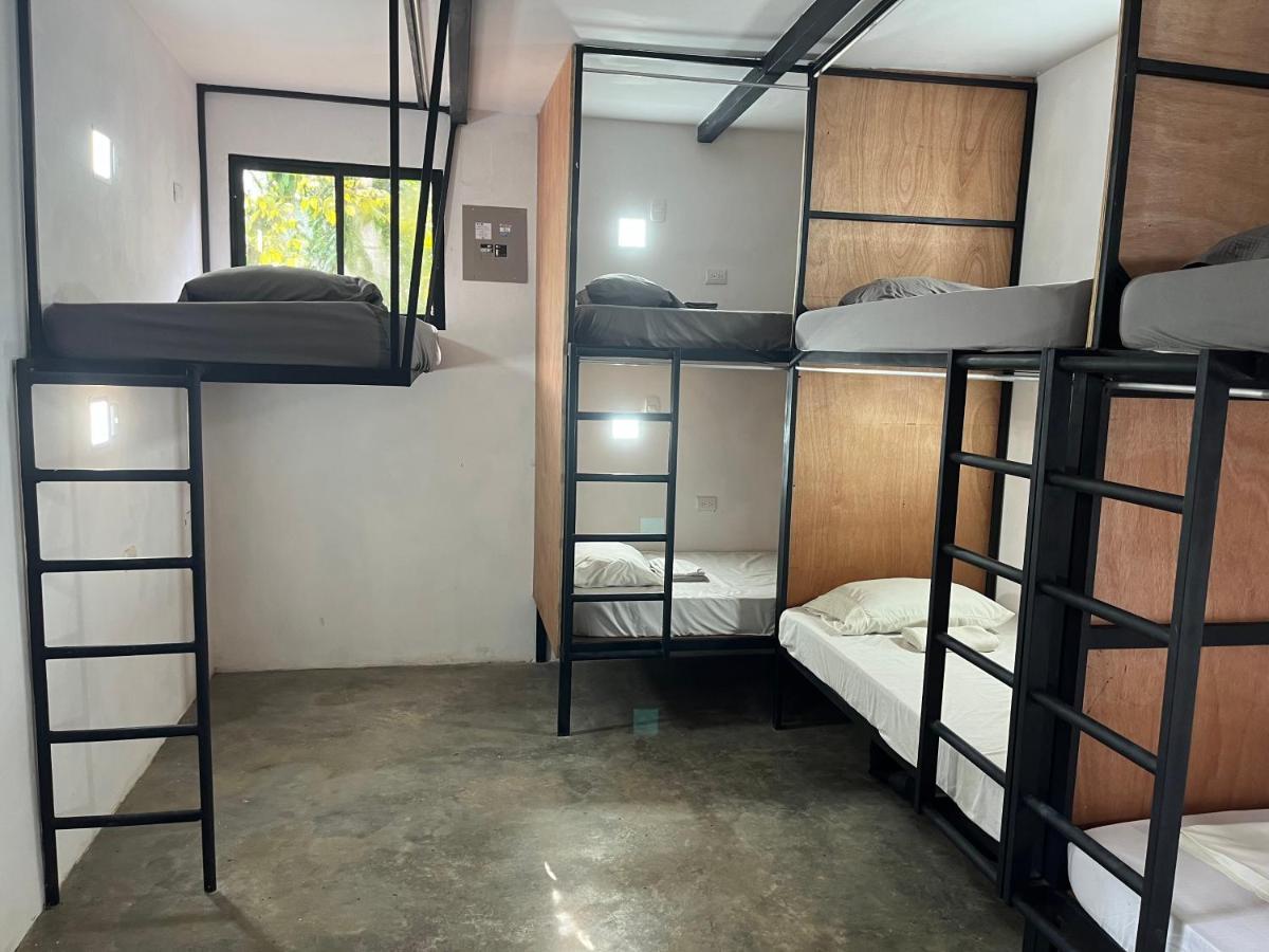 Akih Pods Hostel Playa Santa Teresa  Zewnętrze zdjęcie