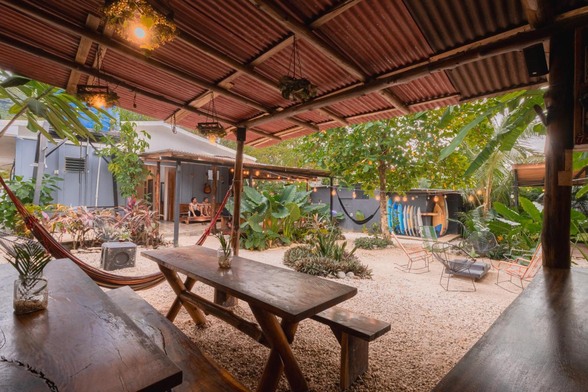 Akih Pods Hostel Playa Santa Teresa  Zewnętrze zdjęcie