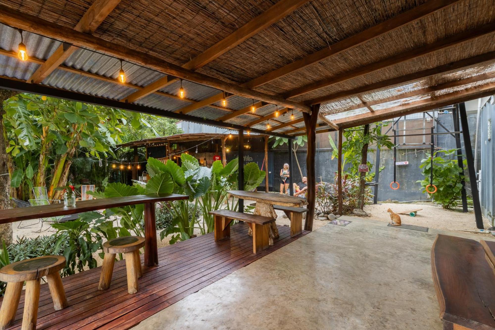Akih Pods Hostel Playa Santa Teresa  Zewnętrze zdjęcie