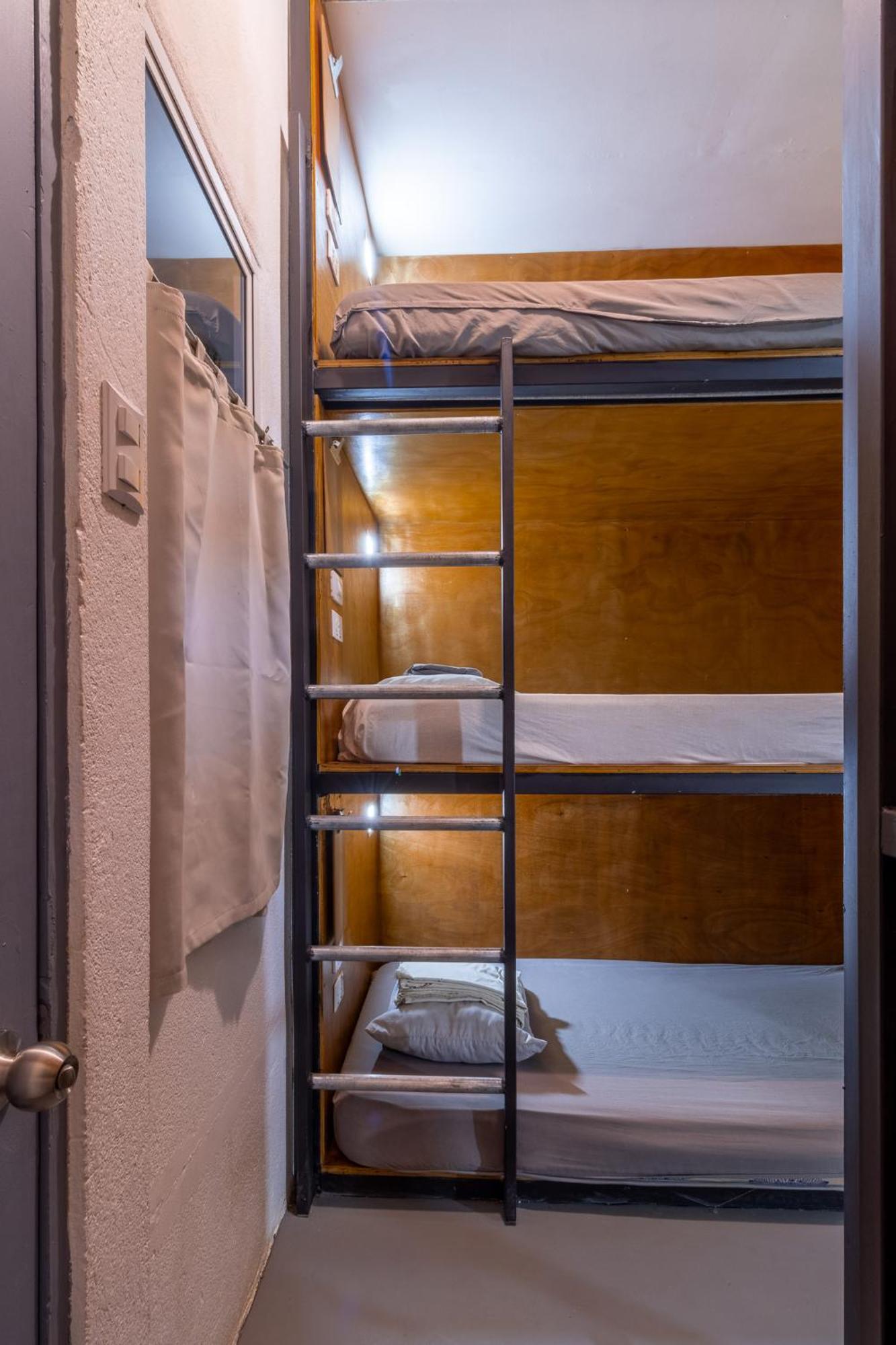 Akih Pods Hostel Playa Santa Teresa  Zewnętrze zdjęcie
