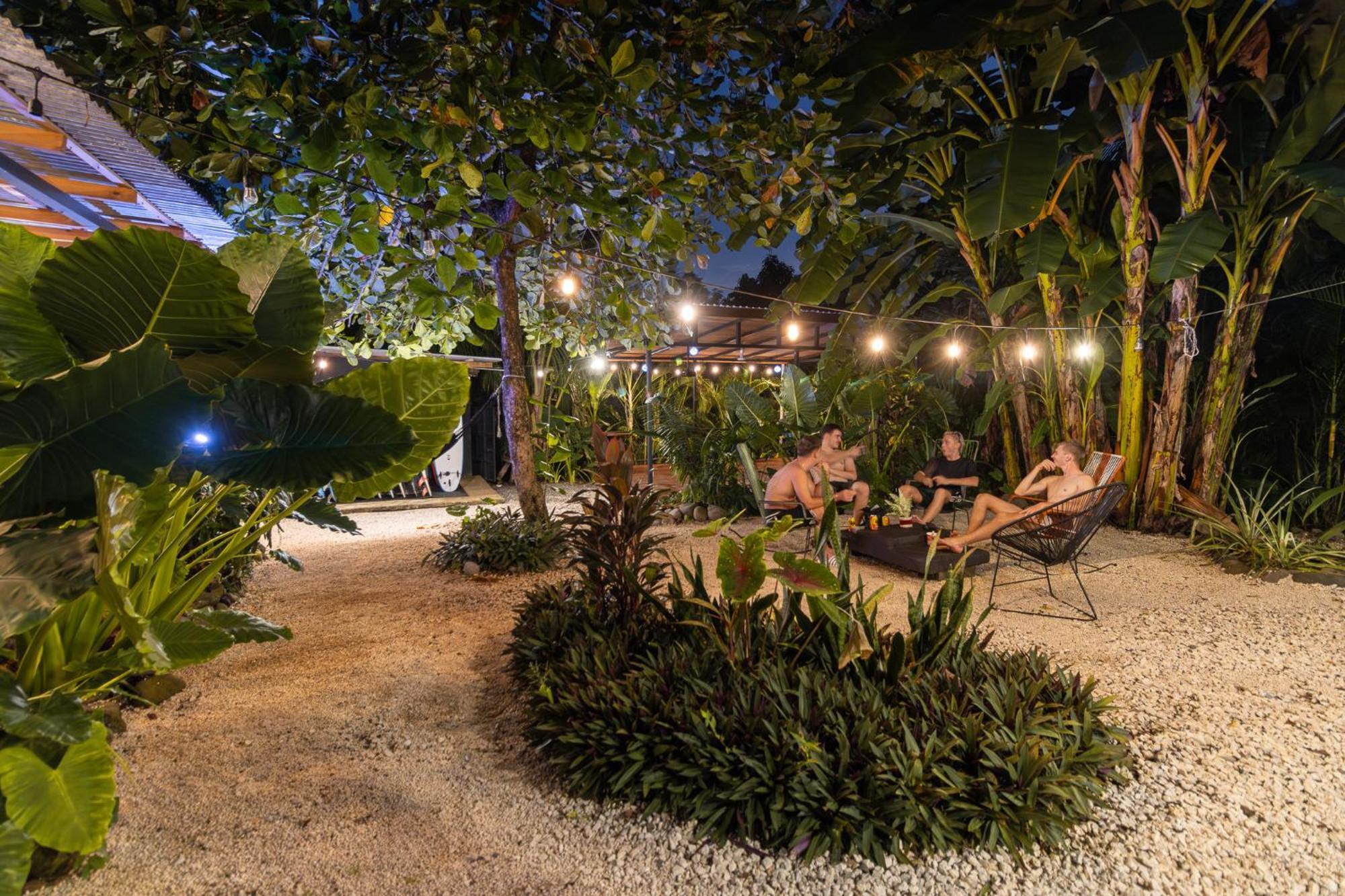 Akih Pods Hostel Playa Santa Teresa  Zewnętrze zdjęcie