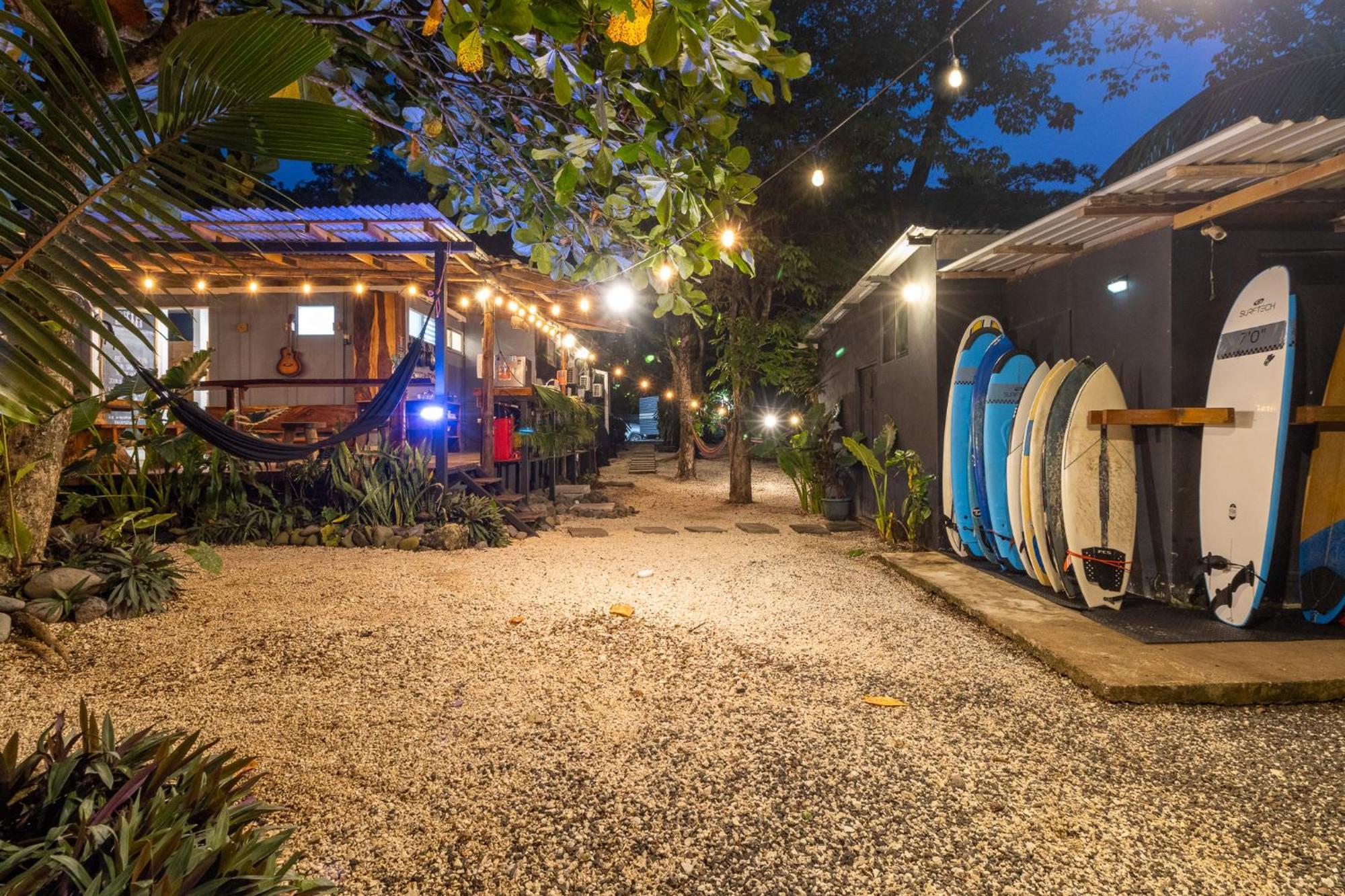 Akih Pods Hostel Playa Santa Teresa  Zewnętrze zdjęcie